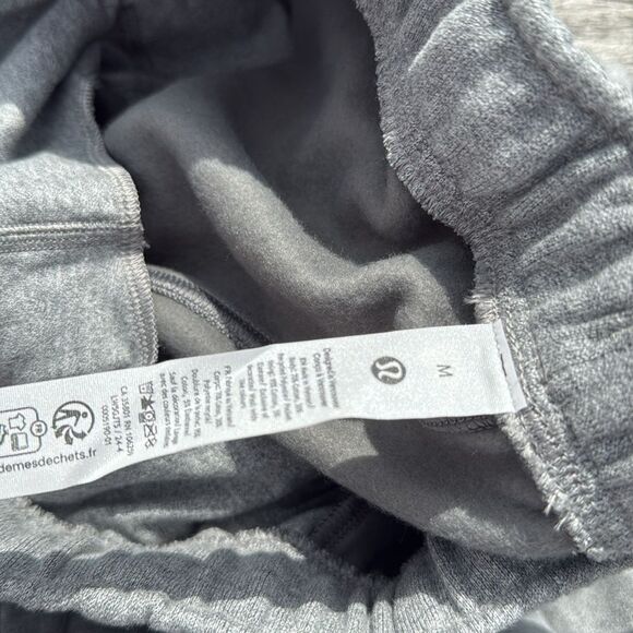 Lululemon Scuba Mid-Rise Oversized Cargo Jogger Heathered Grey size Medium NWT - Picture 5 of 7